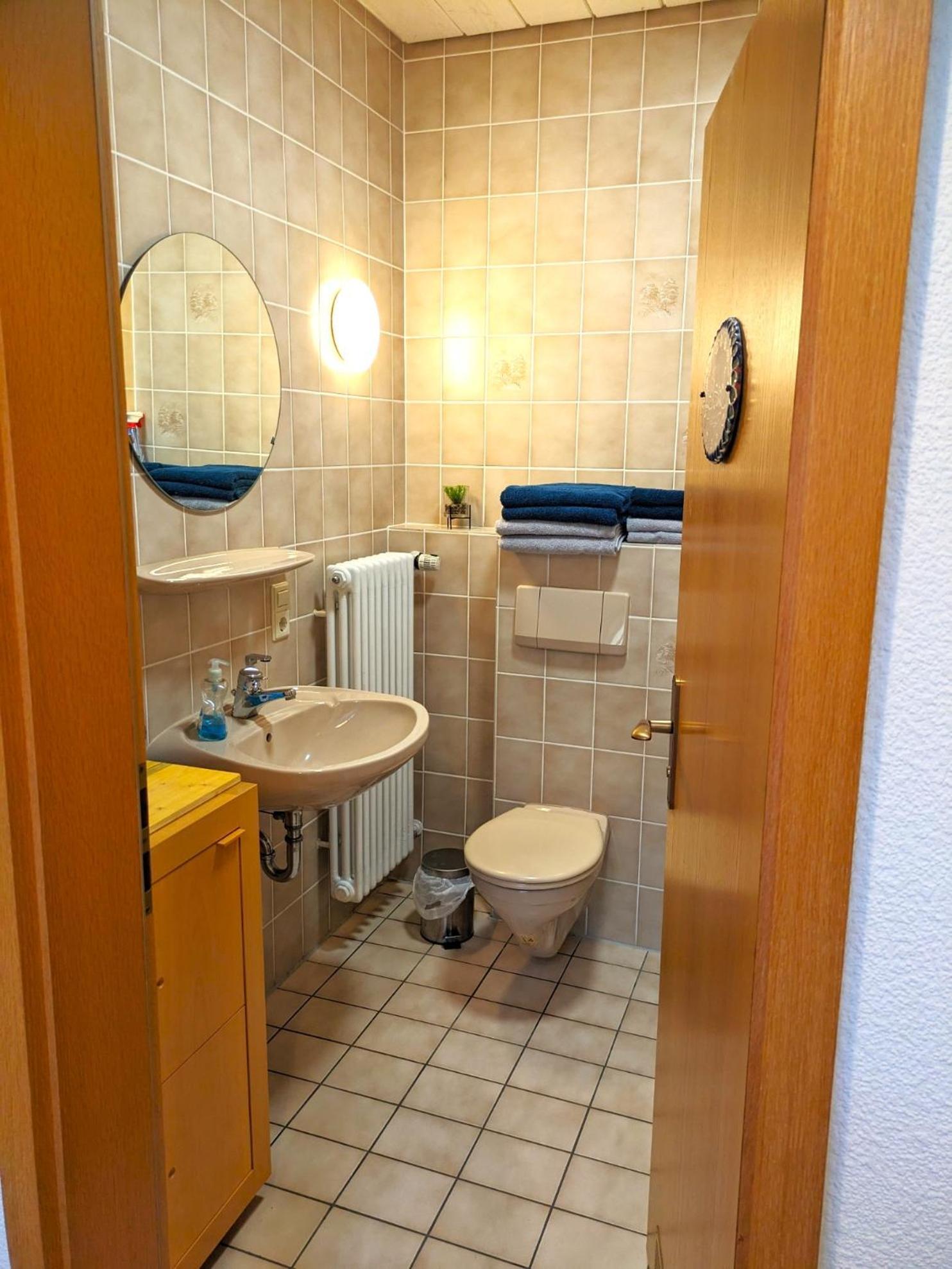 4 Zimmer Geraeumige Und Ruhig Gelegene Ferien- Und Monteurwohnung Nur Fuer Sie Allein Aujvari Vermietungen Spiegelberg Kültér fotó