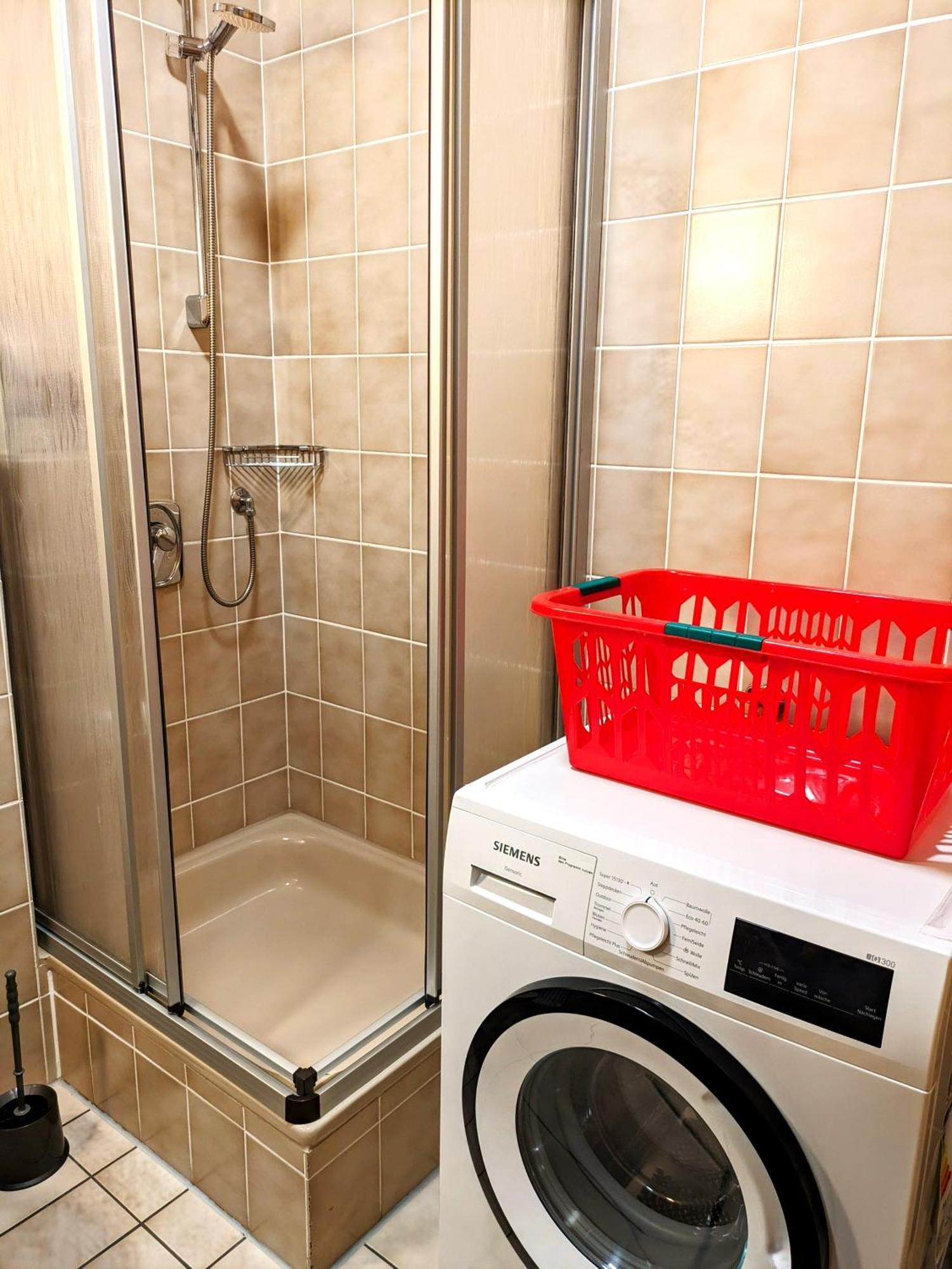 4 Zimmer Geraeumige Und Ruhig Gelegene Ferien- Und Monteurwohnung Nur Fuer Sie Allein Aujvari Vermietungen Spiegelberg Kültér fotó