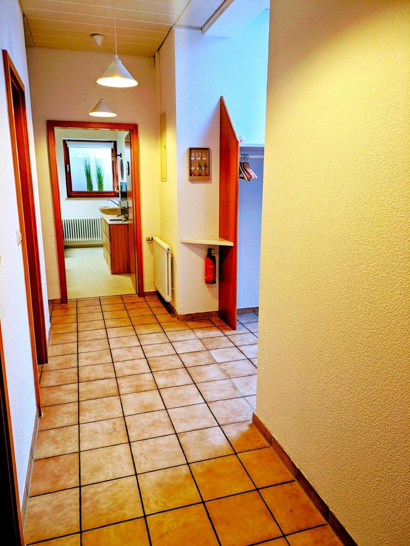 4 Zimmer Geraeumige Und Ruhig Gelegene Ferien- Und Monteurwohnung Nur Fuer Sie Allein Aujvari Vermietungen Spiegelberg Kültér fotó